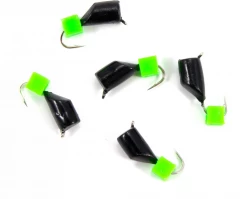 Мормышка безнасад. Яман Гвоздекубик черный, d-4 мм, вес 1,2 г, ядреный кубик зеленый (уп. 5 шт.)