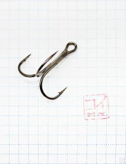 Крючок KOI ROUND TREBLE, размер 1/0 (INT), цвет BN, тройник (5 шт.)/23/